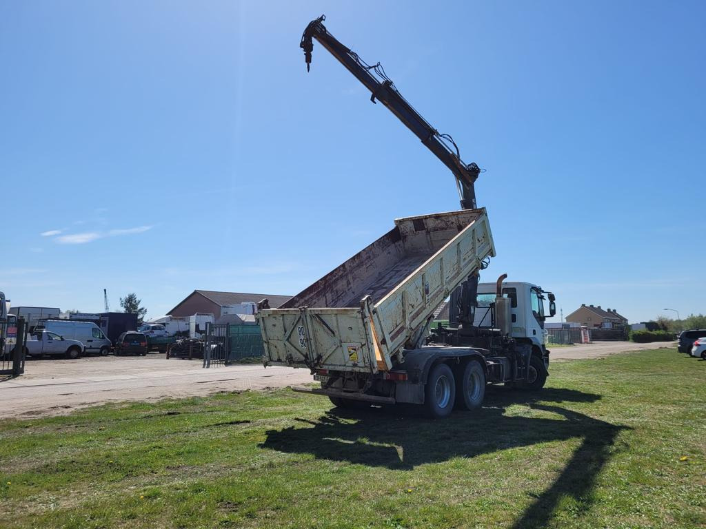 Camion cu macara, Camion basculantă IVECO TRAKKER 260T36: Foto 21 Camion cu macara, Camion basculantă IVECO TRAKKER 260T36: Foto 21