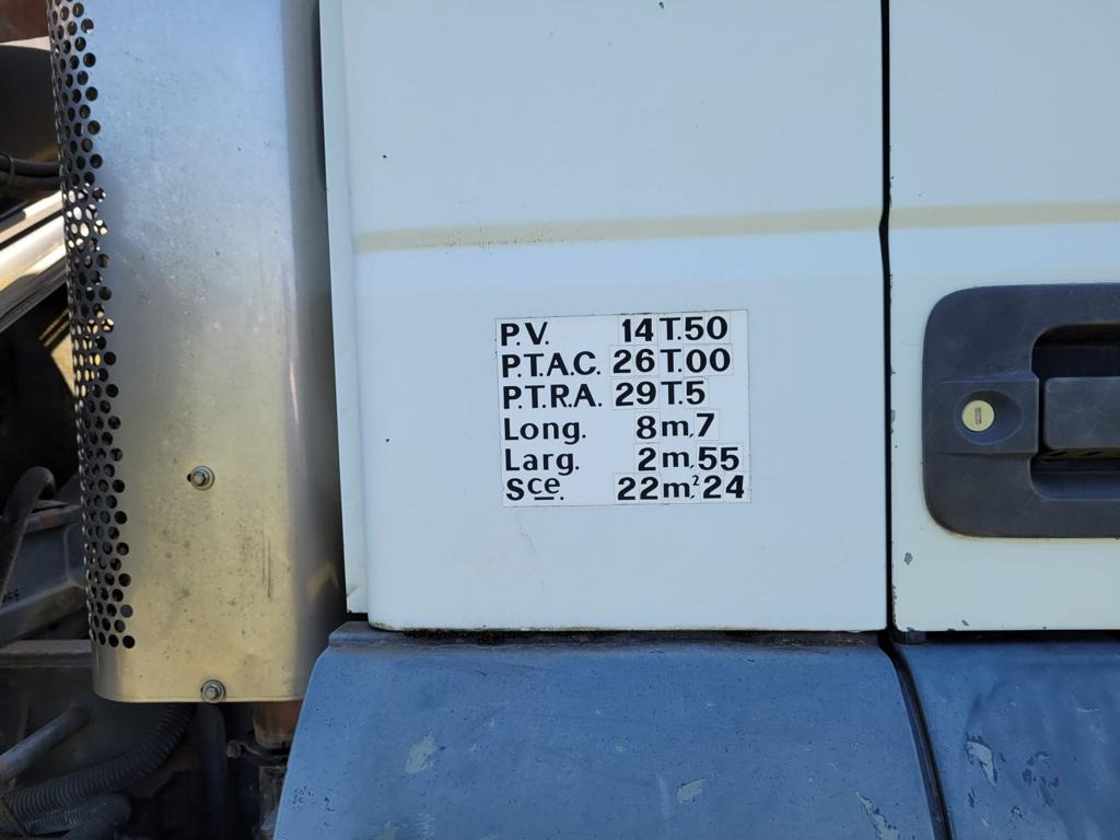 Camion cu macara, Camion basculantă IVECO TRAKKER 260T36: Foto 24 Camion cu macara, Camion basculantă IVECO TRAKKER 260T36: Foto 24