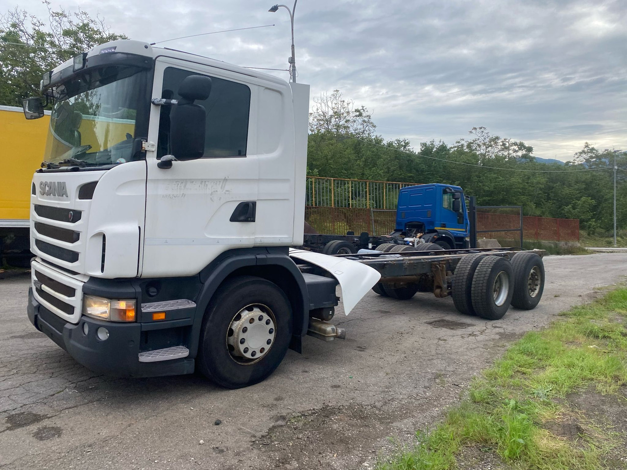 SCANIA G440 - Camion şasiu: Foto 3 SCANIA G440 - Camion şasiu: Foto 3