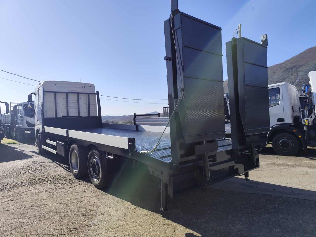 Camion platformă VOLVO FH 13.540: Foto 13