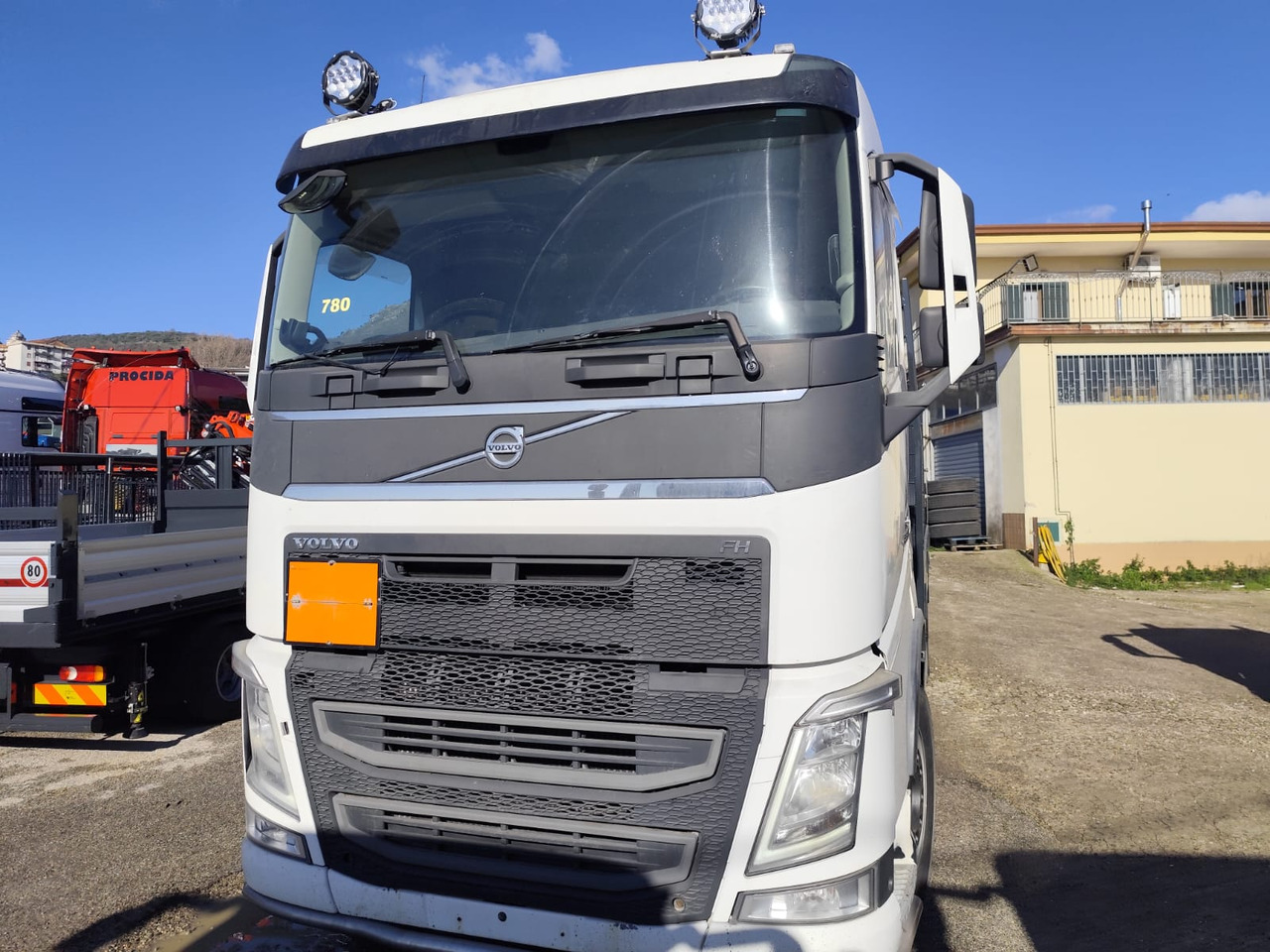 Camion platformă VOLVO FH 13.540: Foto 26