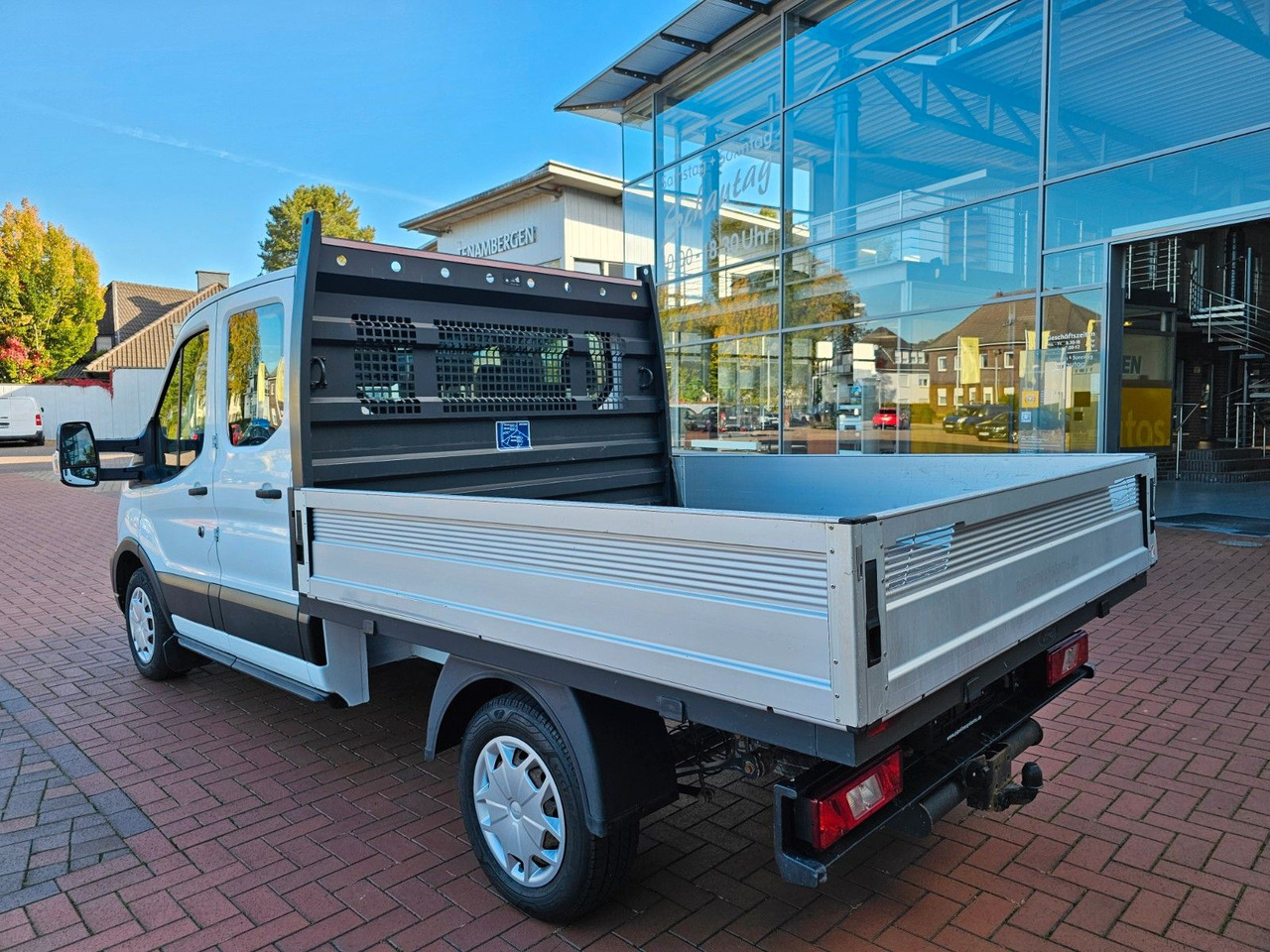 Ford Transit Pritsche 310 DoKa AHK Klima 7 Sitzer - Autoutilitară cu platformă, Autoutilitară cabină dublă: Foto 3 Ford Transit Pritsche 310 DoKa AHK Klima 7 Sitzer - Autoutilitară cu platformă, Autoutilitară cabină dublă: Foto 3