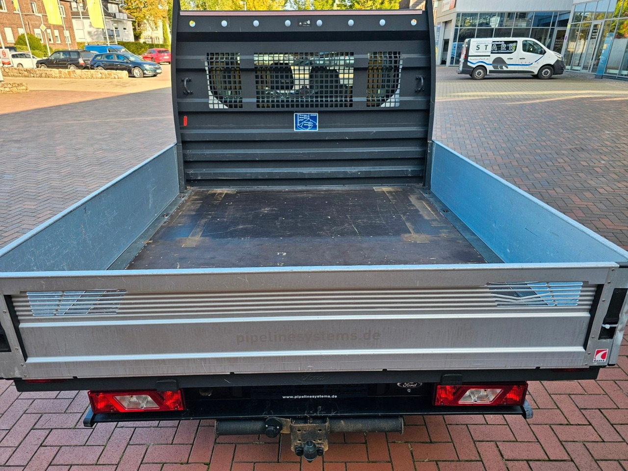 Ford Transit Pritsche 310 DoKa AHK Klima 7 Sitzer - Autoutilitară cu platformă, Autoutilitară cabină dublă: Foto 4 Ford Transit Pritsche 310 DoKa AHK Klima 7 Sitzer - Autoutilitară cu platformă, Autoutilitară cabină dublă: Foto 4