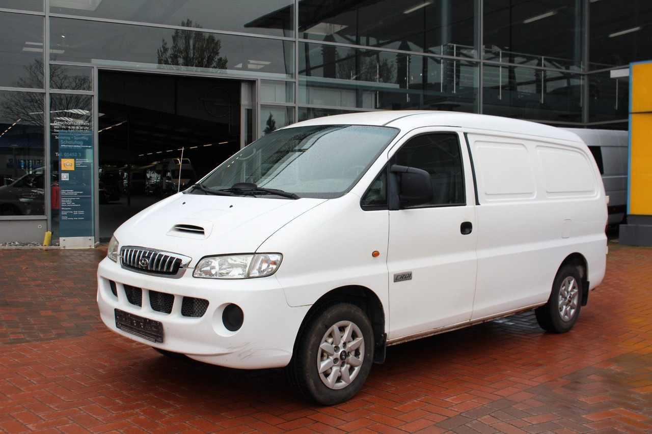 Hyundai H-1 Kasten Tüv 07/26 Motorschaden - Autoutilitară compactă: Foto 3 Hyundai H-1 Kasten Tüv 07/26 Motorschaden - Autoutilitară compactă: Foto 3