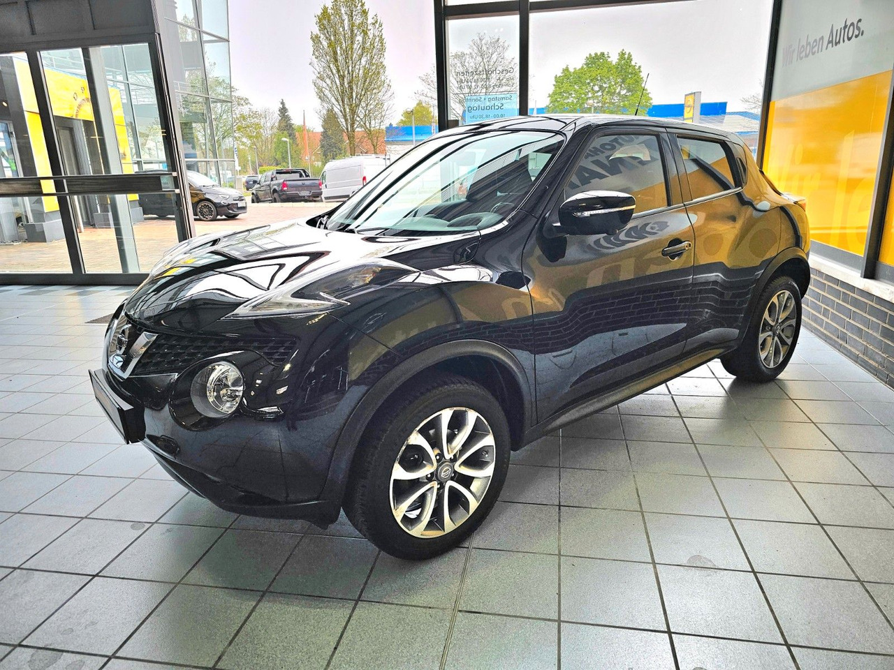 Nissan Juke 1.2 DIG-T 360 / Navi / Ganzjahresreifen - SUV: Foto 5 Nissan Juke 1.2 DIG-T 360 / Navi / Ganzjahresreifen - SUV: Foto 5