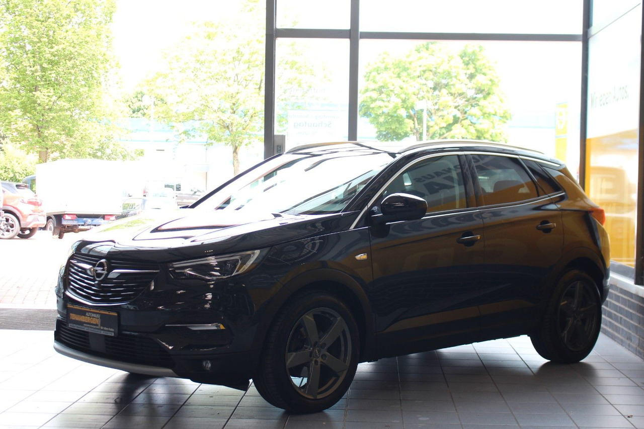 Opel Grandland X Ultimate Leder Navi Sitzlüftung AHK - SUV: Foto 4 Opel Grandland X Ultimate Leder Navi Sitzlüftung AHK - SUV: Foto 4