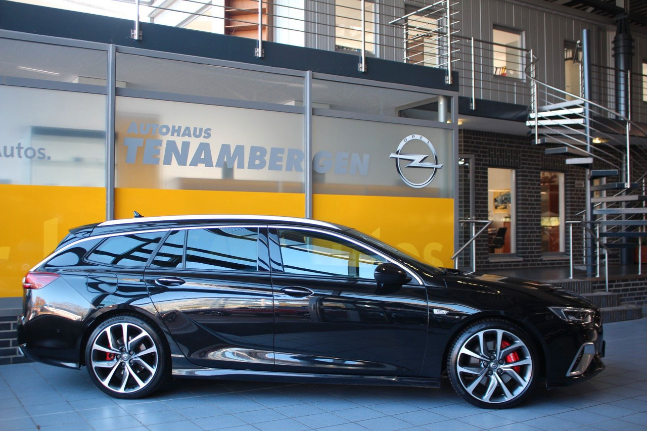 Opel Insignia B Sports Tourer GSi 4x4 Massage Bose - Mașină break: Foto 3 Opel Insignia B Sports Tourer GSi 4x4 Massage Bose - Mașină break: Foto 3