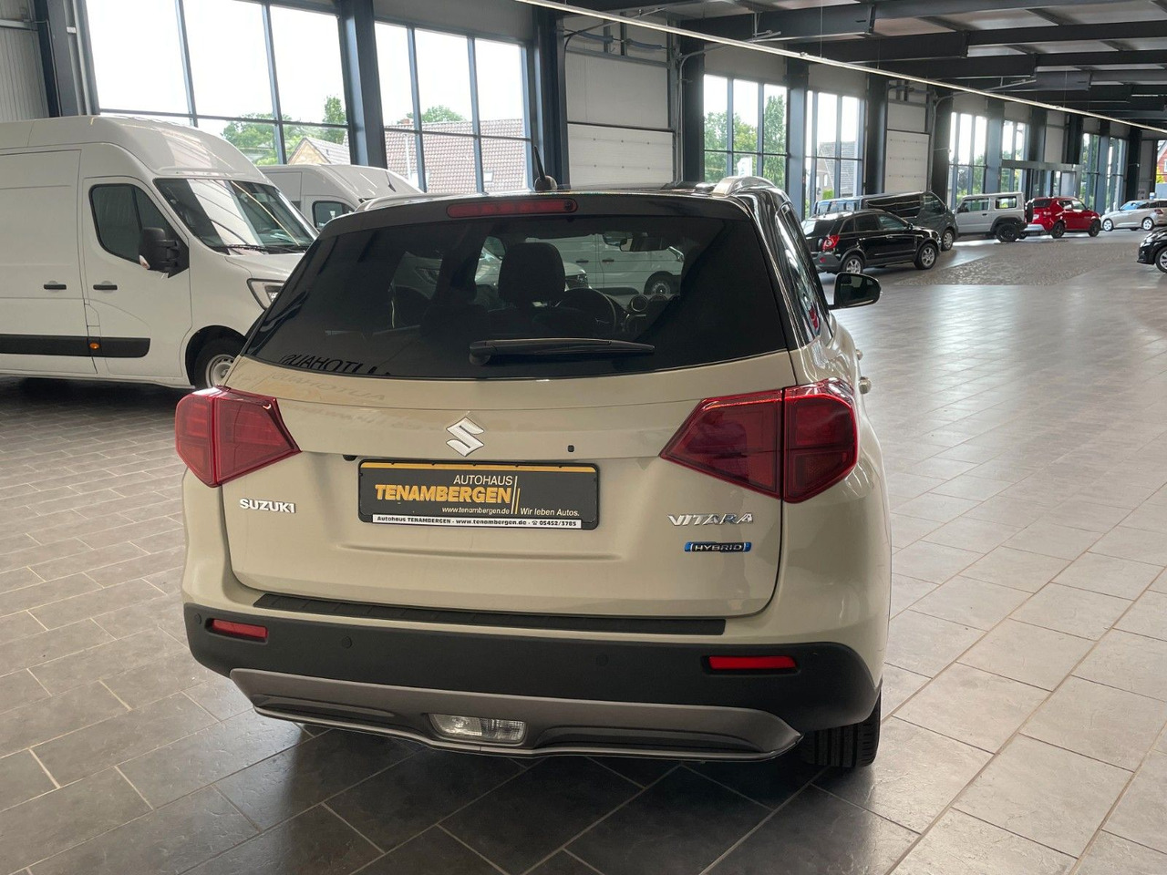 Suzuki Vitara 1.5 Mild-Hybrid Comfort+ 4x2 LED DAB+ ACC - SUV: Foto 4 Suzuki Vitara 1.5 Mild-Hybrid Comfort+ 4x2 LED DAB+ ACC - SUV: Foto 4