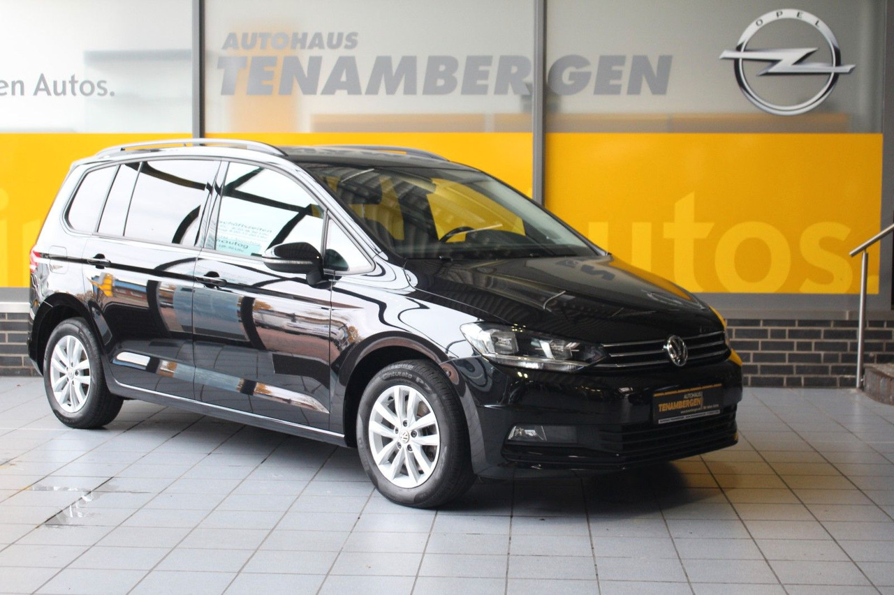 Volkswagen Touran Comfortline BMT S/S Navi Kamera ACC - Transport persoane: Foto 1 Volkswagen Touran Comfortline BMT S/S Navi Kamera ACC - Transport persoane: Foto 1