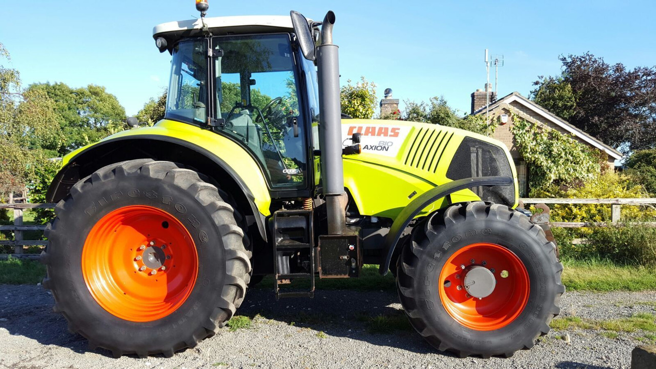 CLAAS AXION 810 CEBIS - Tractor agricol: Foto 4 CLAAS AXION 810 CEBIS - Tractor agricol: Foto 4