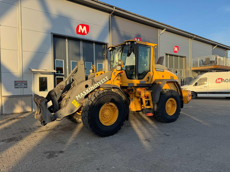 Volvo L90H Volvo L90H - Încărcător frontal pe pneuri: Foto 2 Volvo L90H Volvo L90H - Încărcător frontal pe pneuri: Foto 2