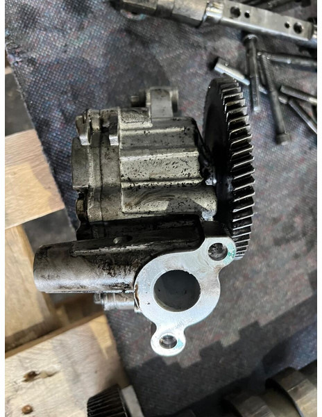 Scania 2092332 - Pompă de ulei: Foto 4 Scania 2092332 - Pompă de ulei: Foto 4