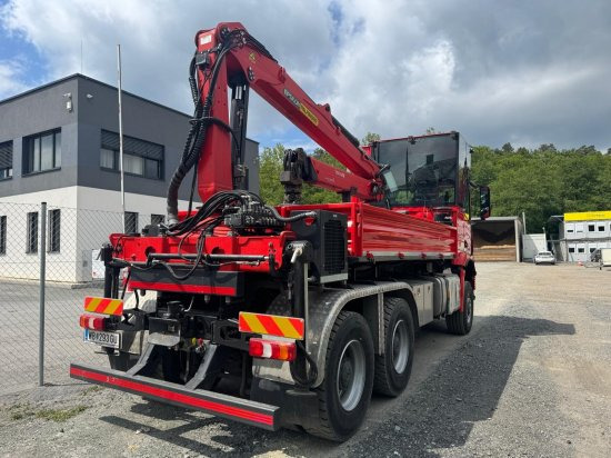 Mercedes-Benz AROCS 3552 963-2F Epsilon M100L86 Kran ? Leistungsstarker Holzladekran mit hoher Reichweite - Camion cu macara: Foto 4 Mercedes-Benz AROCS 3552 963-2F Epsilon M100L86 Kran ? Leistungsstarker Holzladekran mit hoher Reichweite - Camion cu macara: Foto 4