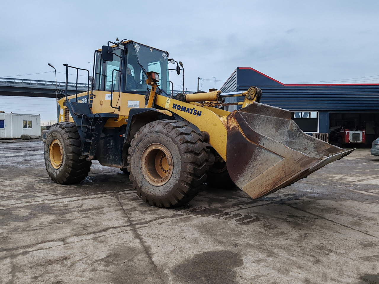 KOMATSU WA 380-S - Încărcător frontal pe pneuri: Foto 2 KOMATSU WA 380-S - Încărcător frontal pe pneuri: Foto 2