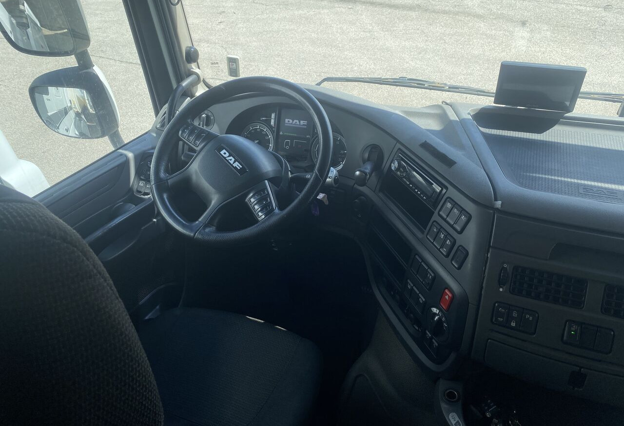 DAF  - Cap tractor: Foto 4 DAF  - Cap tractor: Foto 4