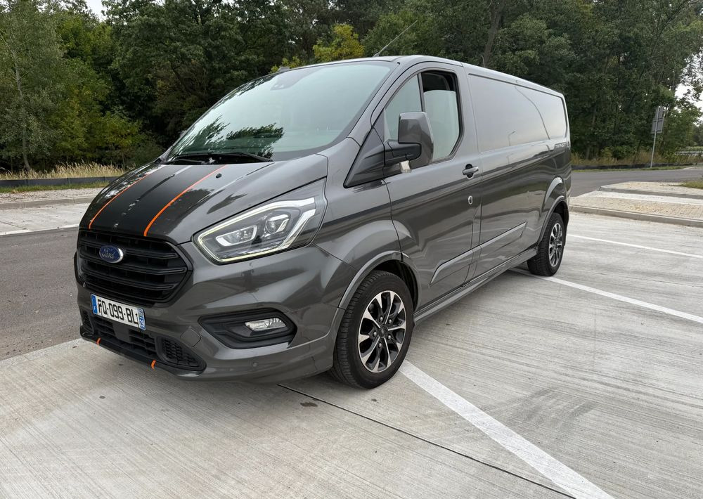 Ford TRANSIT CUSTOM - Autoutilitară compactă: Foto 1 Ford TRANSIT CUSTOM - Autoutilitară compactă: Foto 1