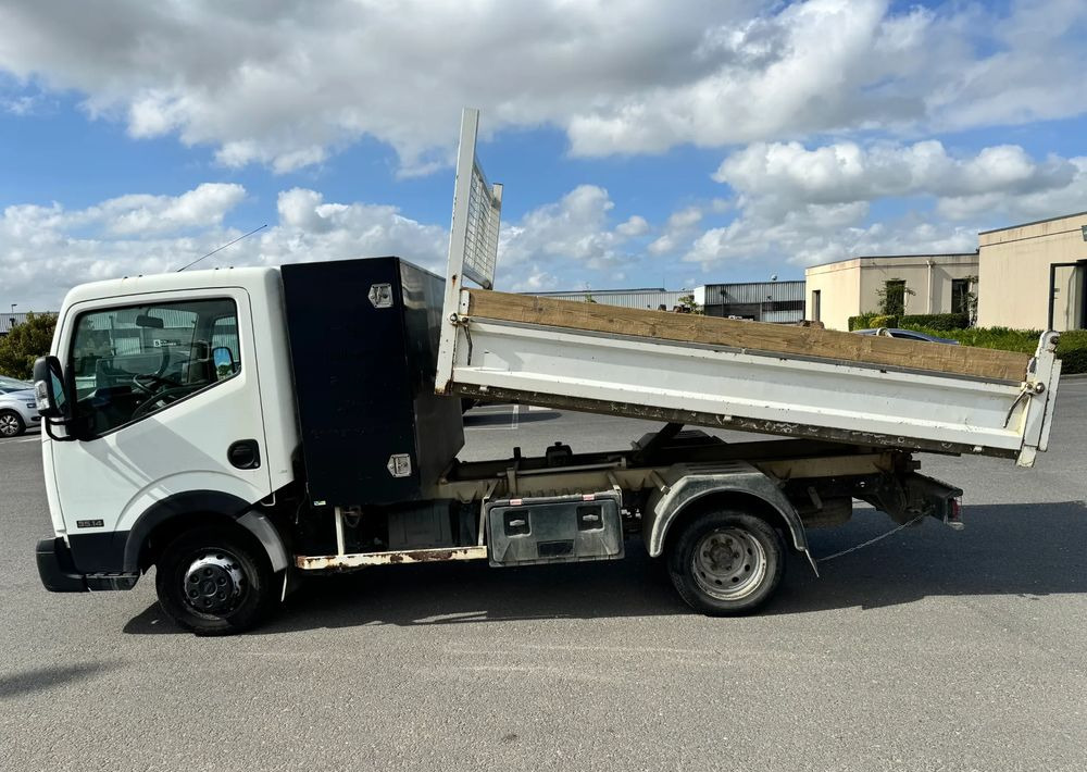 Nissan NT400 - Camion basculantă: Foto 2 Nissan NT400 - Camion basculantă: Foto 2