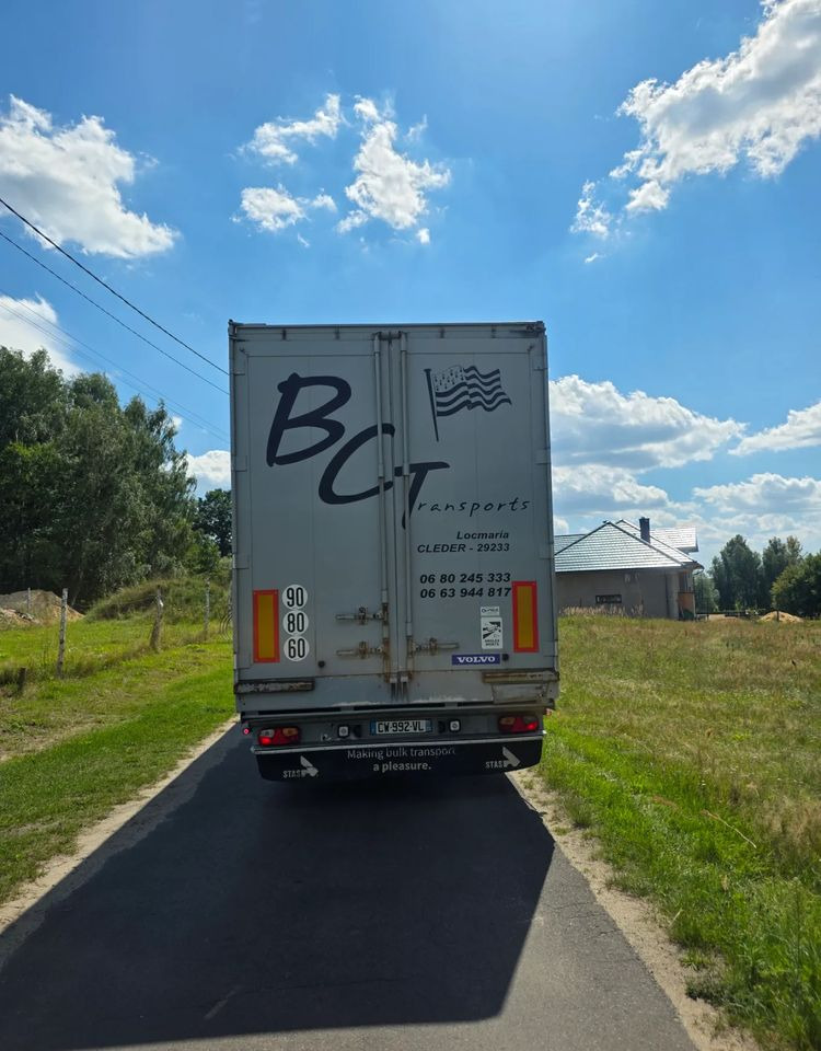 Stas S3-SZ334V - Semiremorcă cu podea culisantă: Foto 4 Stas S3-SZ334V - Semiremorcă cu podea culisantă: Foto 4