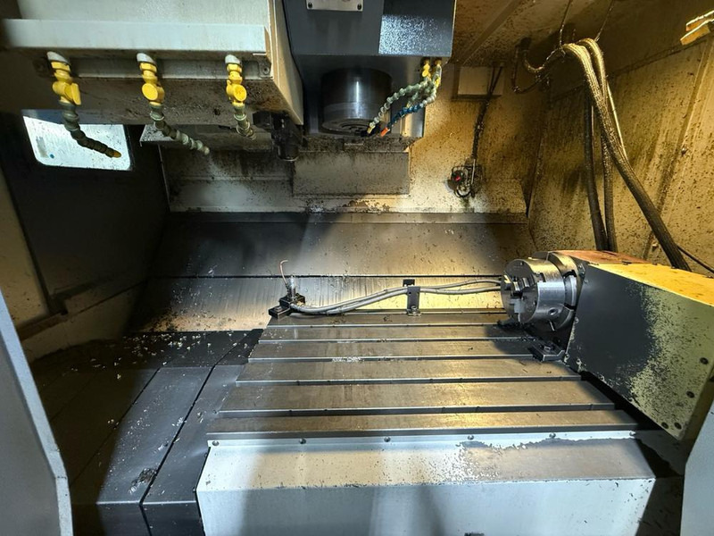 Mori Seiki SV500 - Utilaj prelucrare metal: Foto 4 Mori Seiki SV500 - Utilaj prelucrare metal: Foto 4