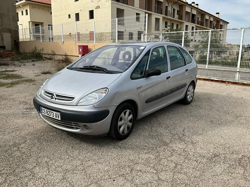 Citroën Xsara - Utilaje constructii: Foto 1 Citroën Xsara - Utilaje constructii: Foto 1