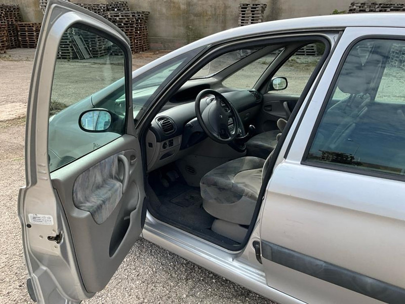 Citroën Xsara - Utilaje constructii: Foto 5 Citroën Xsara - Utilaje constructii: Foto 5