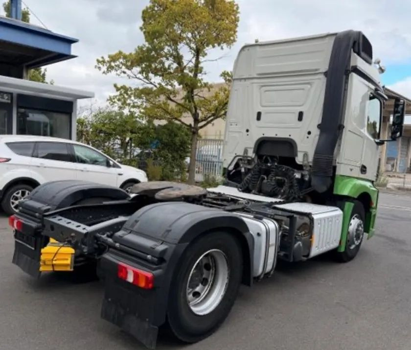 Mercedes-Benz ACTROS 1848 HAD/ 4X4/ HYDRAULIKA - Cap tractor: Foto 3 Mercedes-Benz ACTROS 1848 HAD/ 4X4/ HYDRAULIKA - Cap tractor: Foto 3