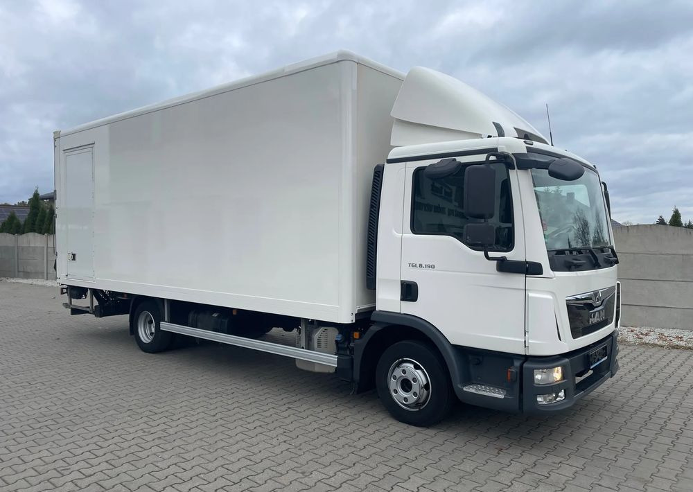 MAN TGL 8.190 KLIMA , PODUSZKI! - Camion furgon: Foto 4 MAN TGL 8.190 KLIMA , PODUSZKI! - Camion furgon: Foto 4