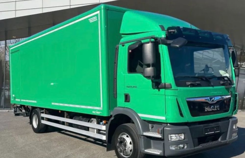 MAN TGM 15.250 - Camion furgon: Foto 1 MAN TGM 15.250 - Camion furgon: Foto 1