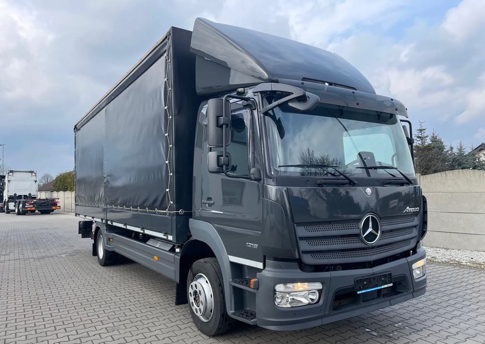 Mercedes-Benz 1218 - Camion cu prelată: Foto 4 Mercedes-Benz 1218 - Camion cu prelată: Foto 4
