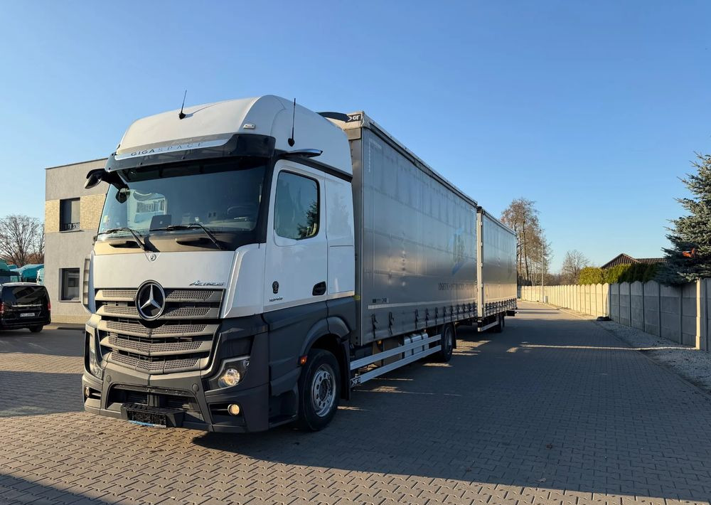 Mercedes-Benz ACTROS 1845 Zestaw przestrzenny przejazdowy120m3 - Camion cu prelată: Foto 2 Mercedes-Benz ACTROS 1845 Zestaw przestrzenny przejazdowy120m3 - Camion cu prelată: Foto 2