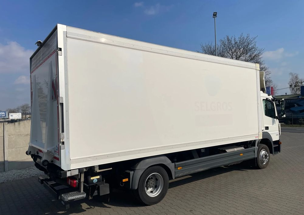 Leasing de Mercedes-Benz ATEGO 1223/ CHŁODNIA/ 15 PALET Mercedes-Benz ATEGO 1223/ CHŁODNIA/ 15 PALET: Foto 6 Leasing de Mercedes-Benz ATEGO 1223/ CHŁODNIA/ 15 PALET Mercedes-Benz ATEGO 1223/ CHŁODNIA/ 15 PALET: Foto 6