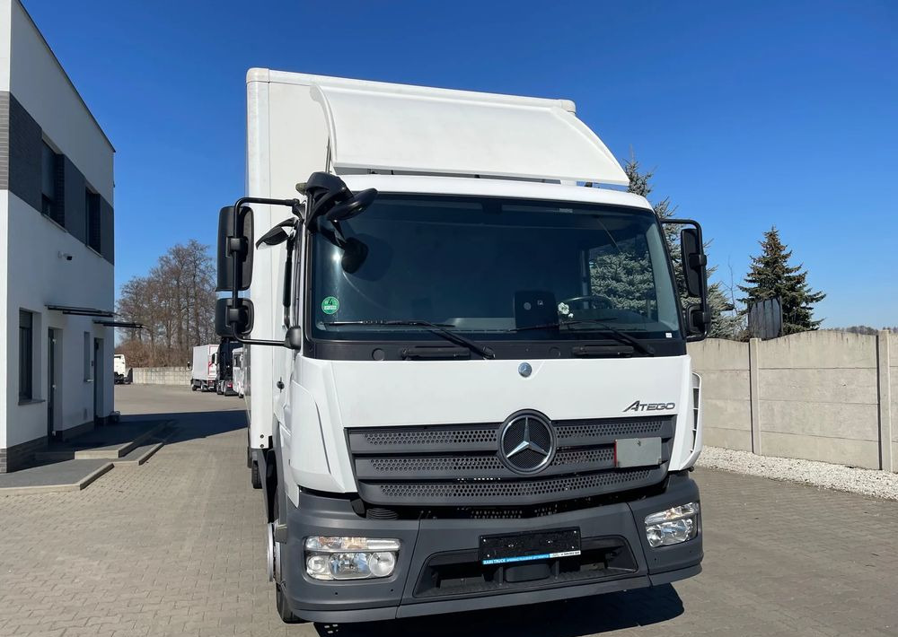 Mercedes-Benz ATEGO 1223 - Camion furgon: Foto 3 Mercedes-Benz ATEGO 1223 - Camion furgon: Foto 3