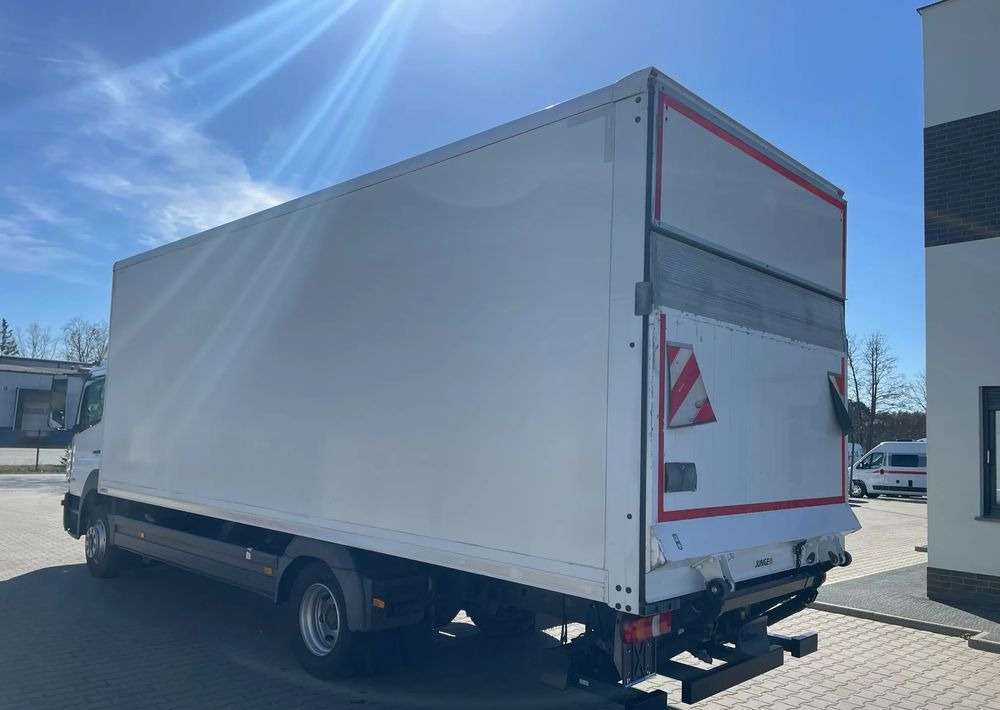 Mercedes-Benz ATEGO 1224 - Camion furgon: Foto 3 Mercedes-Benz ATEGO 1224 - Camion furgon: Foto 3