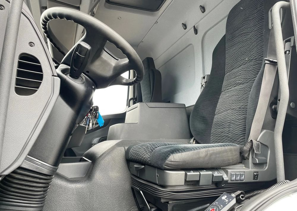 Mercedes-Benz ATEGO 1324, 15 EUROPALET, ŁADOWNOŚĆ 7,5 T - Camion furgon: Foto 5 Mercedes-Benz ATEGO 1324, 15 EUROPALET, ŁADOWNOŚĆ 7,5 T - Camion furgon: Foto 5