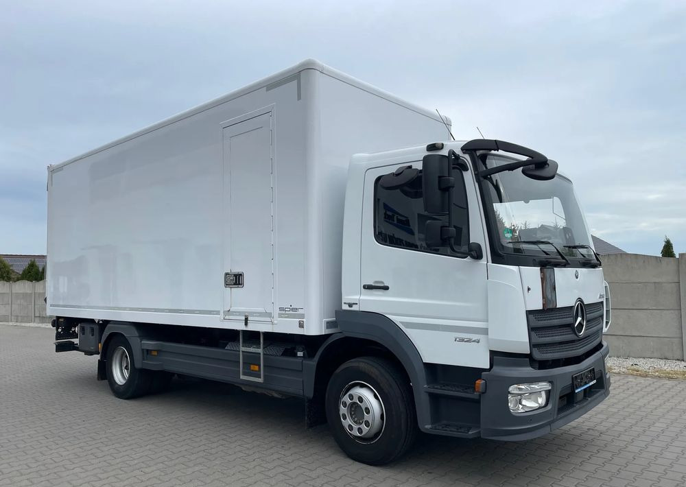 Mercedes-Benz ATEGO 1324, 15 EUROPALET, ŁADOWNOŚĆ 7,5 T - Camion furgon: Foto 2 Mercedes-Benz ATEGO 1324, 15 EUROPALET, ŁADOWNOŚĆ 7,5 T - Camion furgon: Foto 2