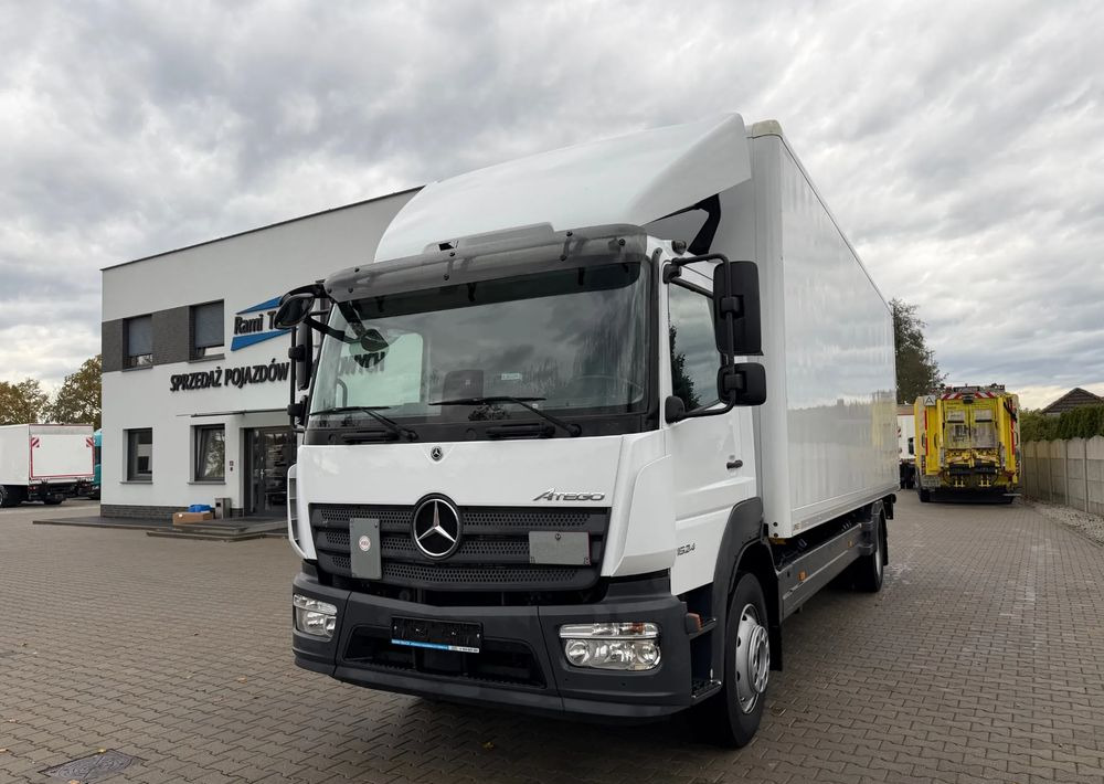 Mercedes-Benz ATEGO 1524 - Camion furgon: Foto 1 Mercedes-Benz ATEGO 1524 - Camion furgon: Foto 1