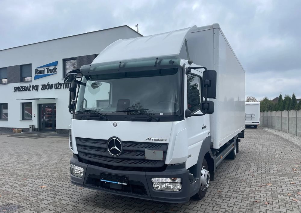 Mercedes-Benz ATEGO 816 DMC 8600 kg - Camion furgon: Foto 1 Mercedes-Benz ATEGO 816 DMC 8600 kg - Camion furgon: Foto 1