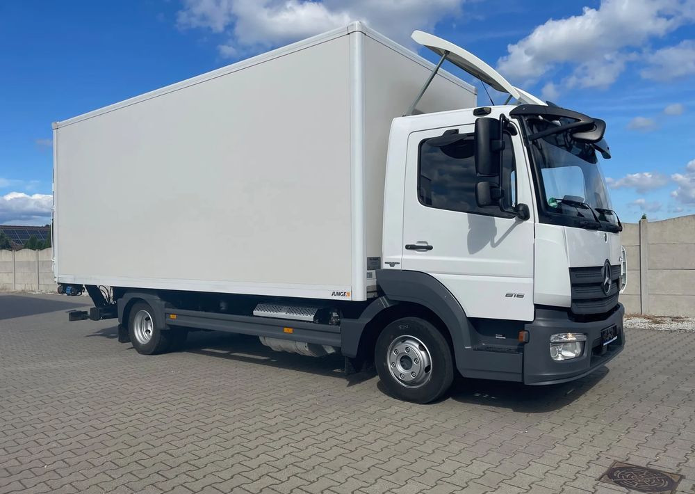 Mercedes-Benz ATEGO 816 ,ładowność 3,1 tony! - Camion furgon: Foto 4 Mercedes-Benz ATEGO 816 ,ładowność 3,1 tony! - Camion furgon: Foto 4