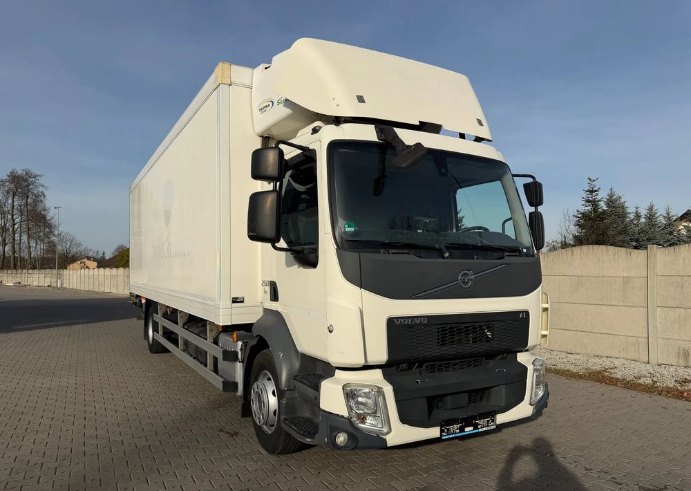 Volvo FL 16.250/ 19 PALET/ Ładownośc 6 ton/ na poduszkach! - Camion frigider: Foto 4 Volvo FL 16.250/ 19 PALET/ Ładownośc 6 ton/ na poduszkach! - Camion frigider: Foto 4