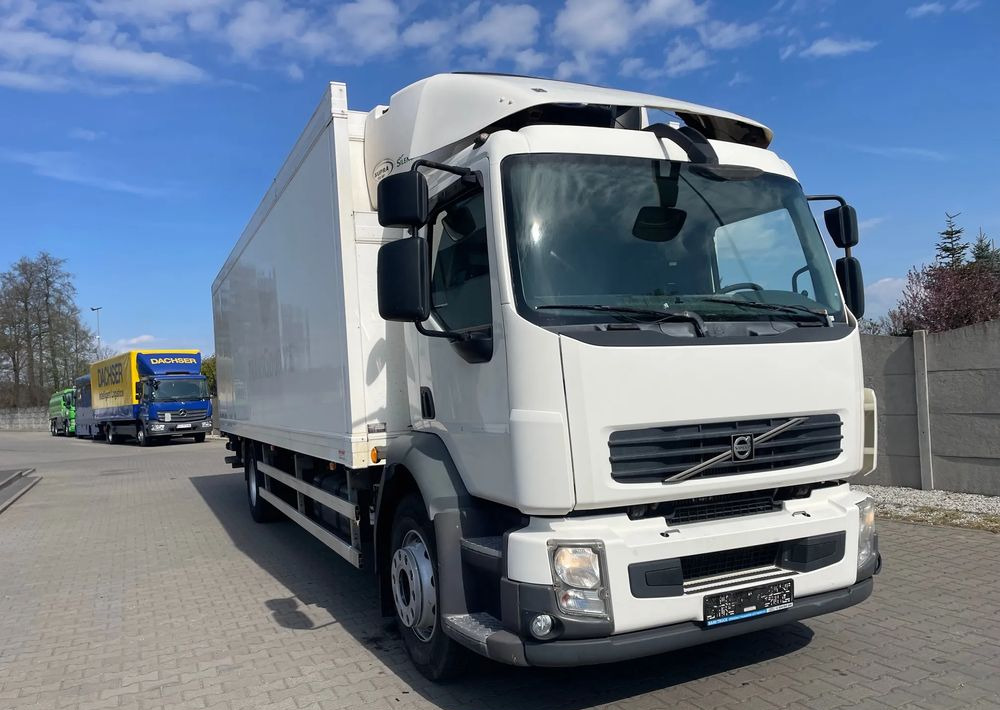 Volvo FL 18.260 CHŁODNIA, EURO 5! - Camion frigider: Foto 3 Volvo FL 18.260 CHŁODNIA, EURO 5! - Camion frigider: Foto 3
