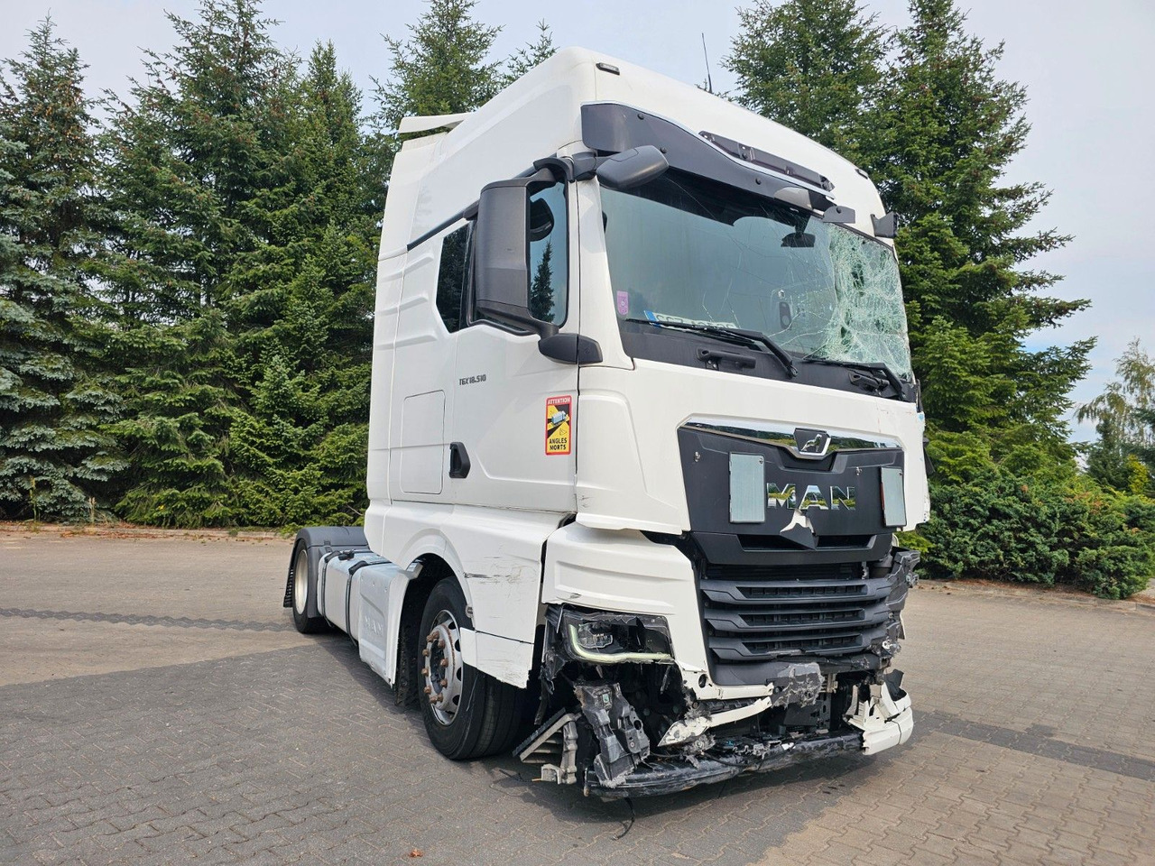 MAN TGX 18.510 XXL INTARDER - Motor , Rahmen 100% OK - Cap tractor: Foto 1 MAN TGX 18.510 XXL INTARDER - Motor , Rahmen 100% OK - Cap tractor: Foto 1