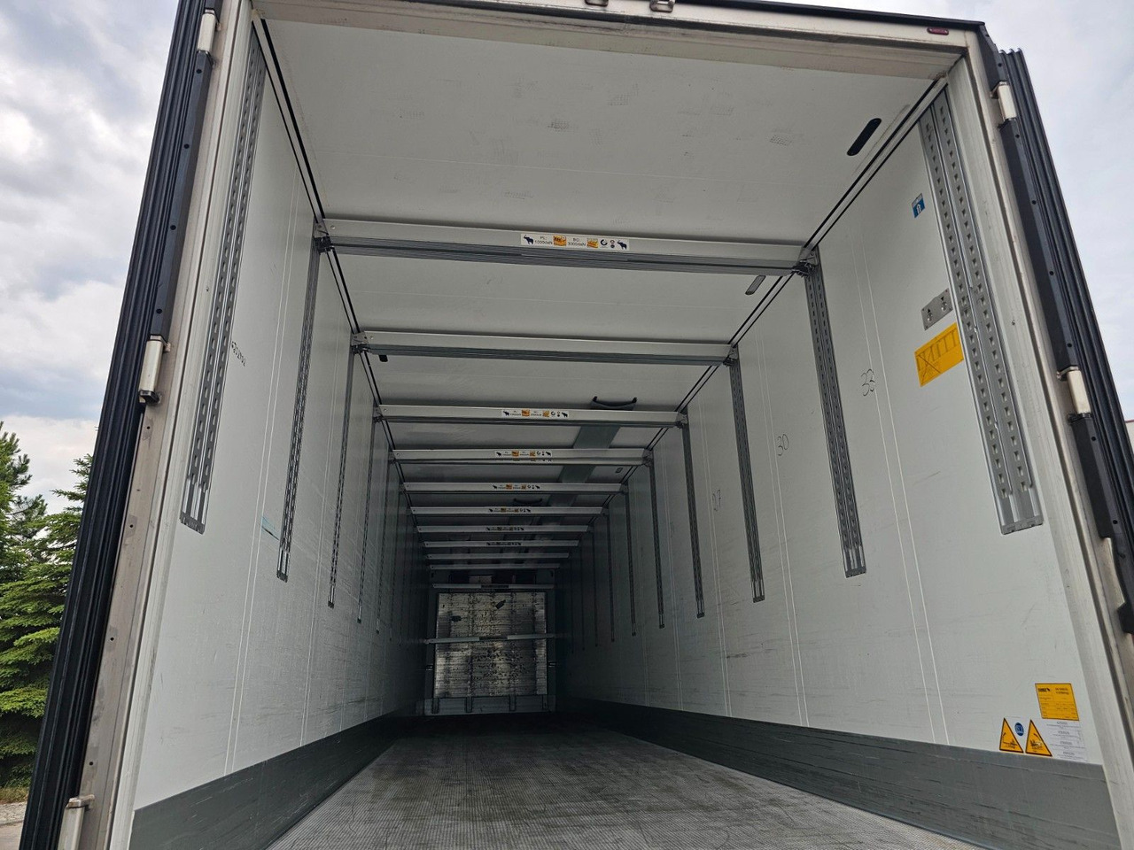 Leasing de  Schmitz Cargobull SKO24/L FP COOL V7 DOPPELSTOCK / Leicht unfall Schmitz Cargobull SKO24/L FP COOL V7 DOPPELSTOCK / Leicht unfall: Foto 7