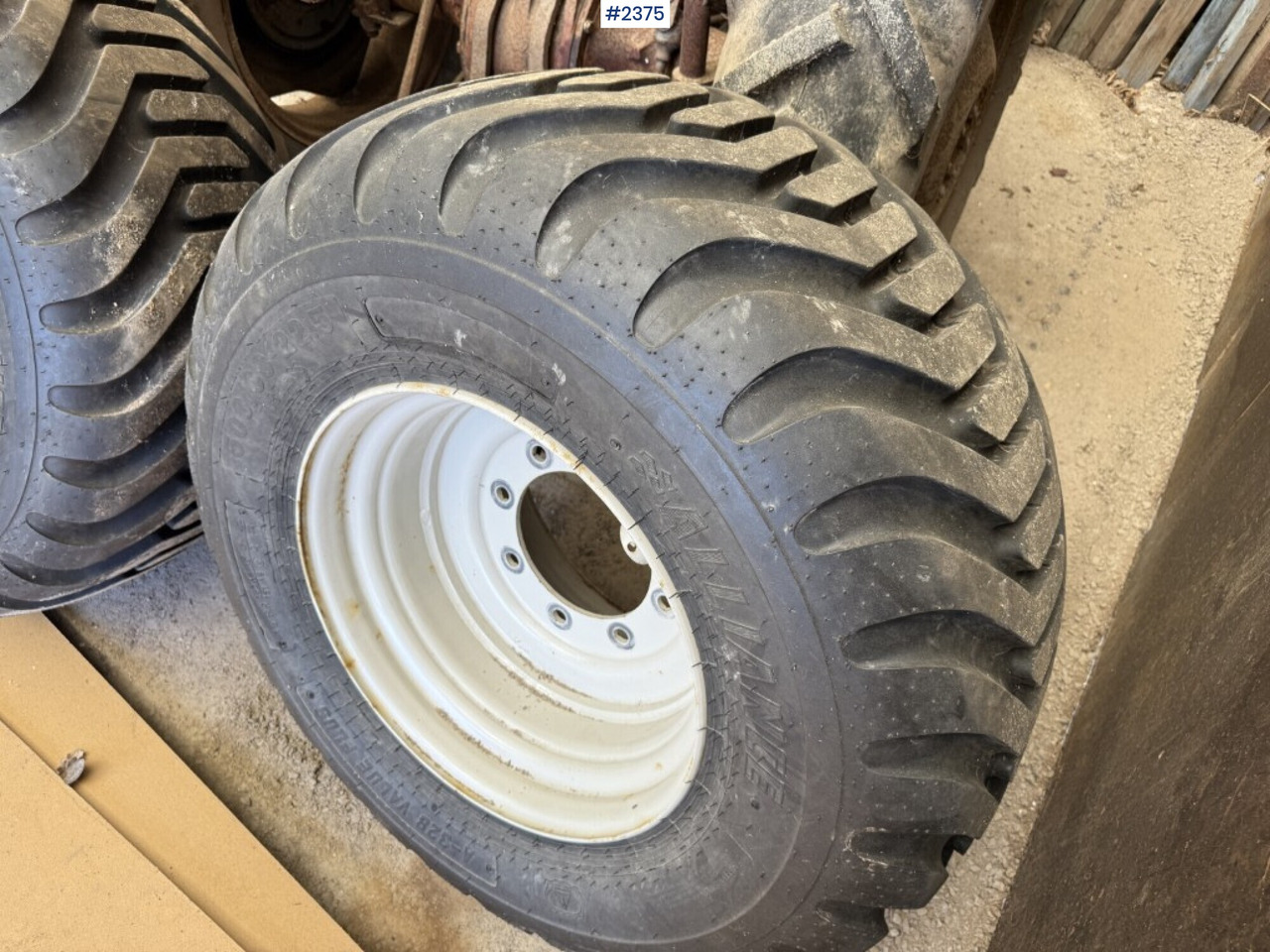 Alliance grass tires 500/60-22.5 - Anvelope și jante: Foto 5 Alliance grass tires 500/60-22.5 - Anvelope și jante: Foto 5