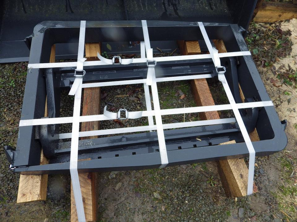 Palettengabel OEM KRAMER WACKER NEUSON (netto 1000,00) - Furci: Foto 1 Palettengabel OEM KRAMER WACKER NEUSON (netto 1000,00) - Furci: Foto 1