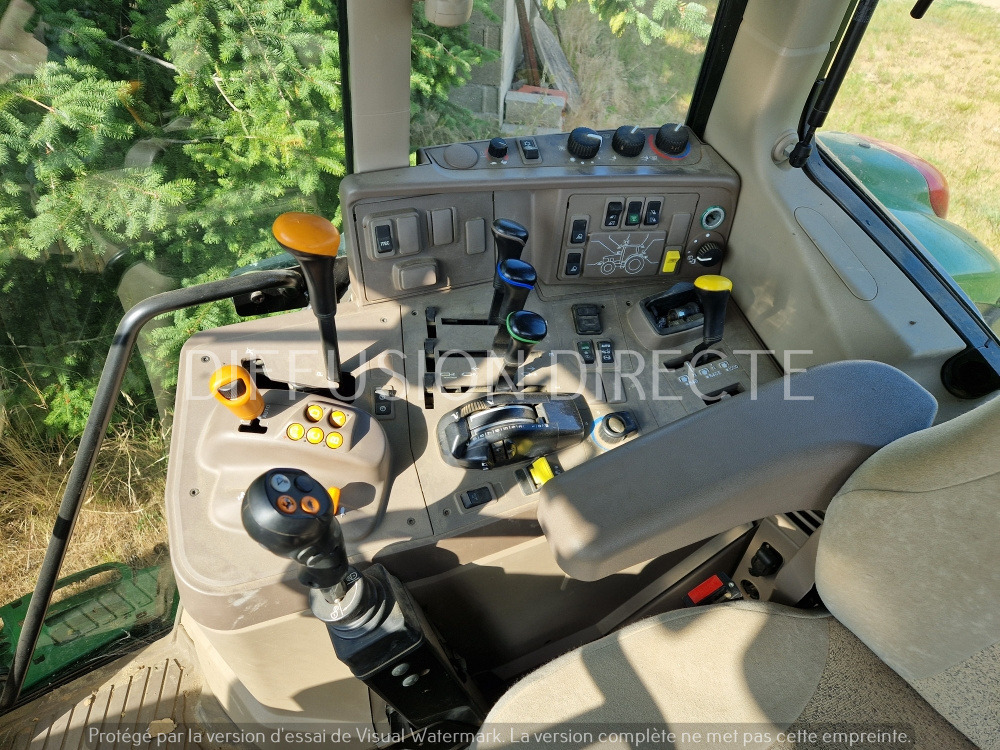 JOHN DEERE TRACTEUR AGRICOLE 6110M - Tractor agricol: Foto 4 JOHN DEERE TRACTEUR AGRICOLE 6110M - Tractor agricol: Foto 4