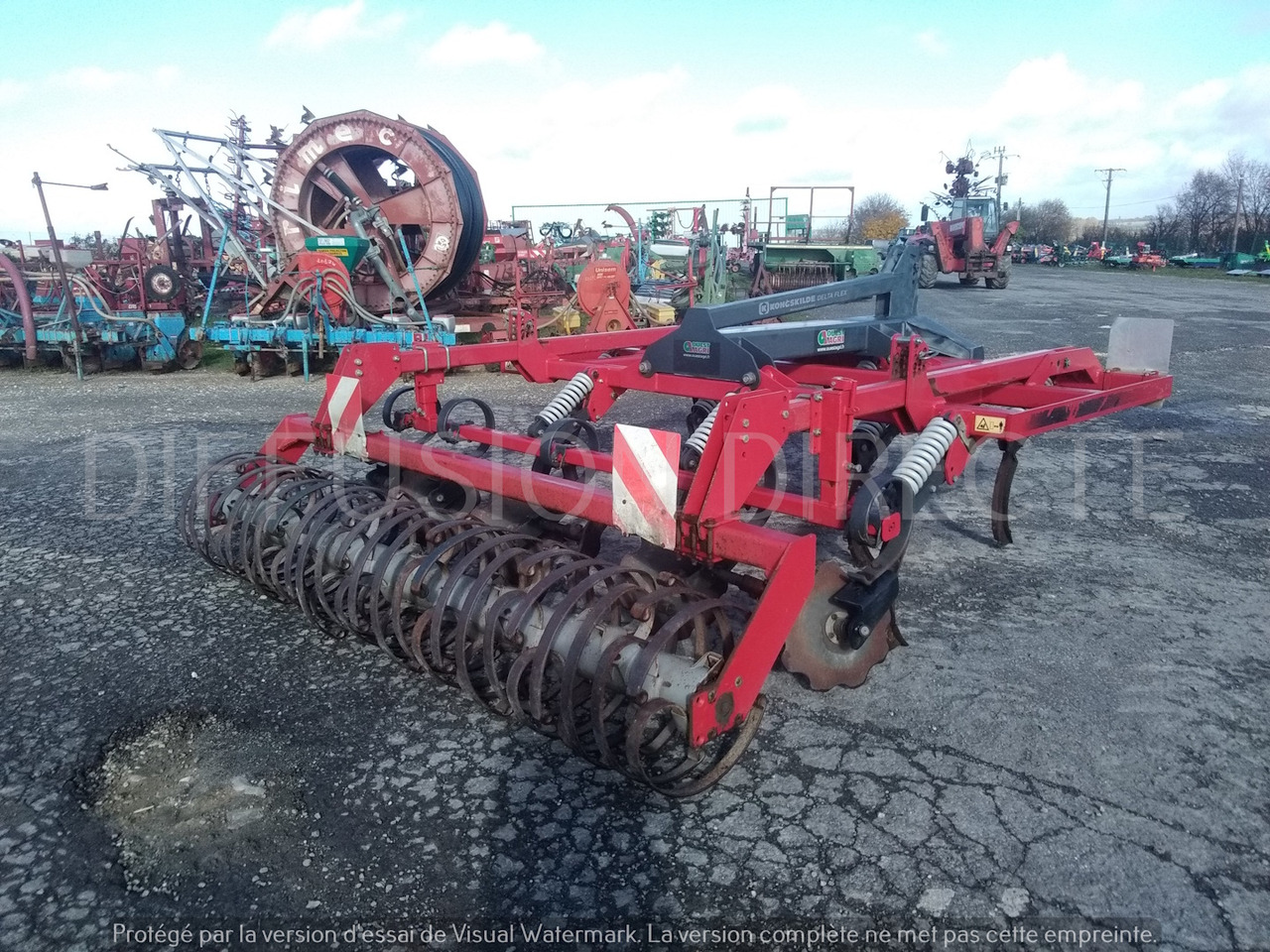 KONGSKILDE DECHAUMEUR DELTAFLEX 3000 - Maşină pentru prelucrarea solului: Foto 3 KONGSKILDE DECHAUMEUR DELTAFLEX 3000 - Maşină pentru prelucrarea solului: Foto 3