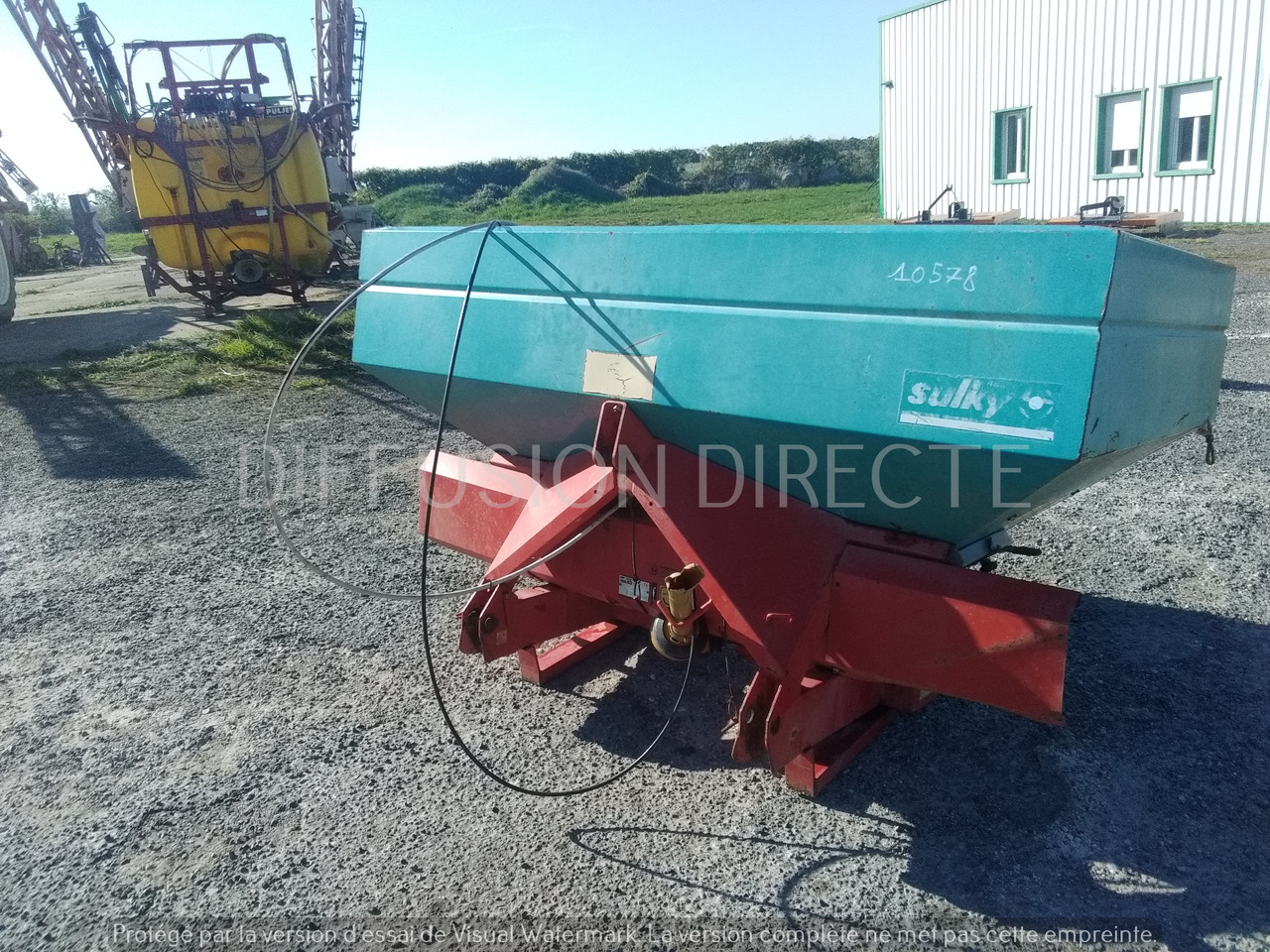 SULKY DISTRIBUTEUR D'ENGRAIS DPX 1155 - Imprastietor îngrăşăminte: Foto 2 SULKY DISTRIBUTEUR D'ENGRAIS DPX 1155 - Imprastietor îngrăşăminte: Foto 2