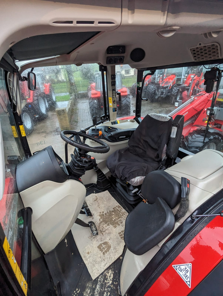 2022 Massey Ferguson 5712M c/w Loader, As New - Tractor agricol: Foto 4 2022 Massey Ferguson 5712M c/w Loader, As New - Tractor agricol: Foto 4