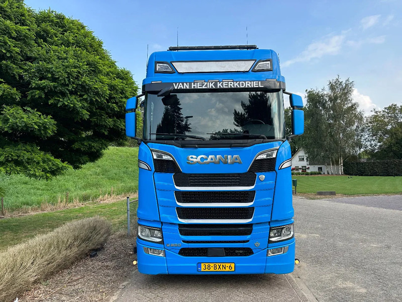Scania S650 Full air-retarder 310 WB - Cap tractor: Foto 4 Scania S650 Full air-retarder 310 WB - Cap tractor: Foto 4