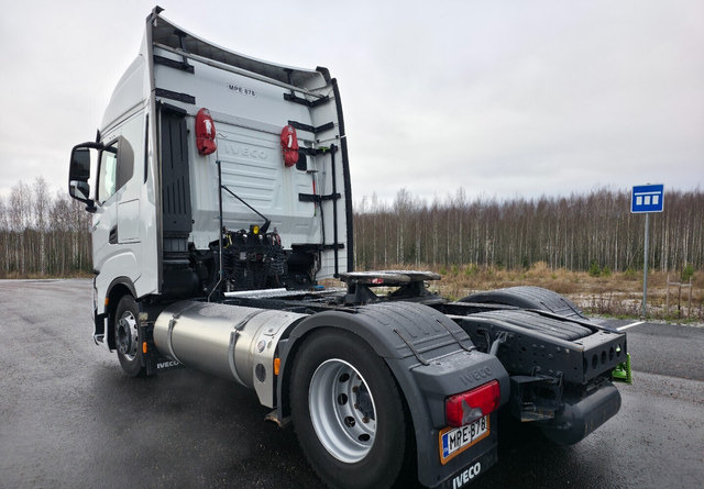 IvecoS-Way 460 4x2 LNG / LBG - Cap tractor: Foto 3 IvecoS-Way 460 4x2 LNG / LBG - Cap tractor: Foto 3